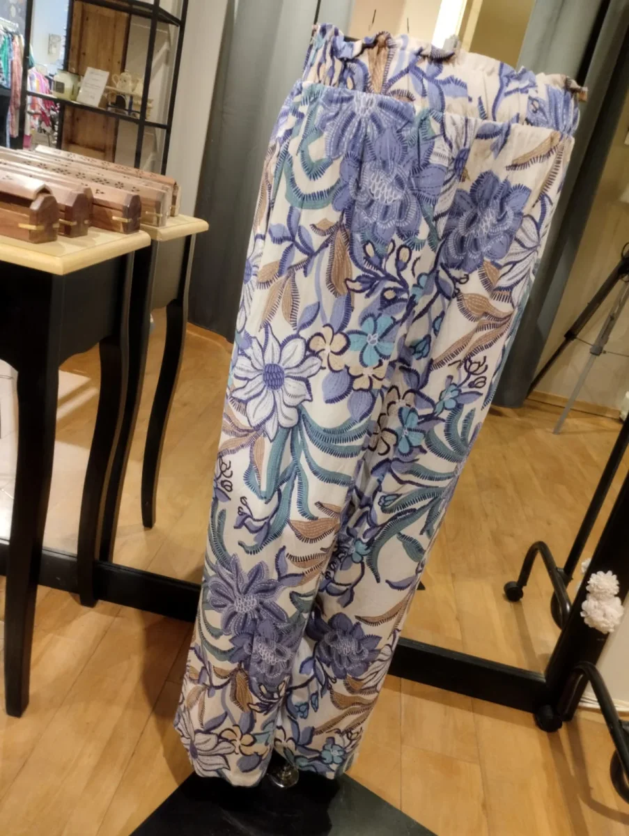 Blå blommiga byxor med fickor - M/L - Bild 4