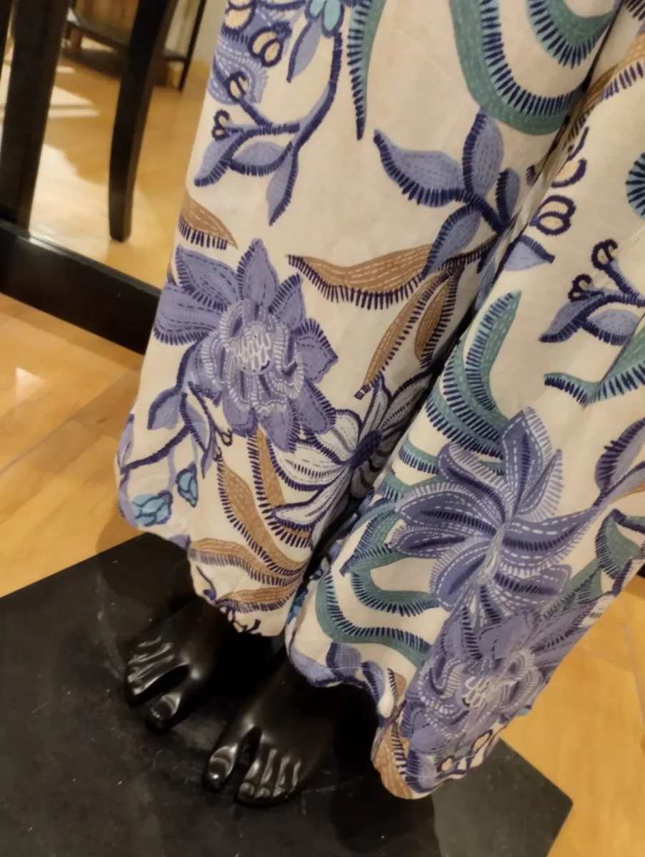 Blå blommiga byxor med fickor - M/L - Bild 7